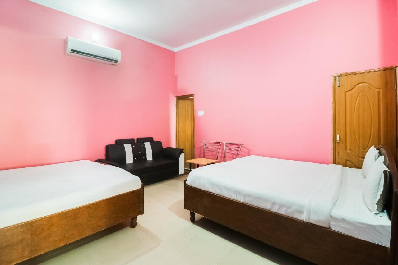 Spot On 61434 Sabri Barkat Hotel Roorkee Экстерьер фото